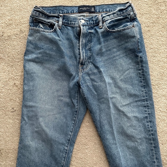 Abercrombie Jeans - Picture 2 of 5